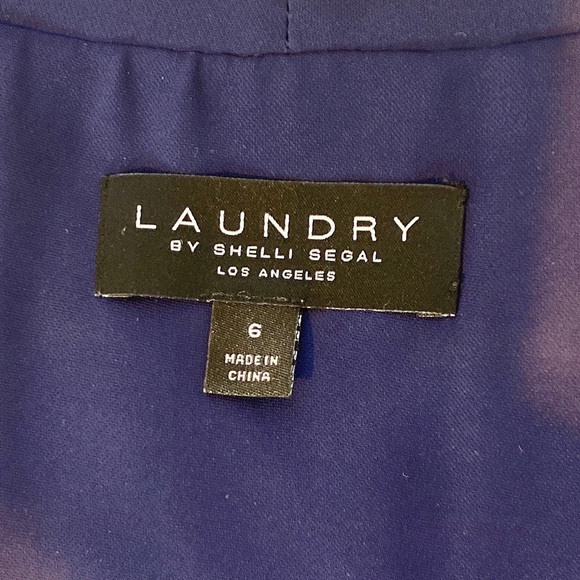 Laundry Floral Patterned Low V-Neck Dress - Picture 9 of 11